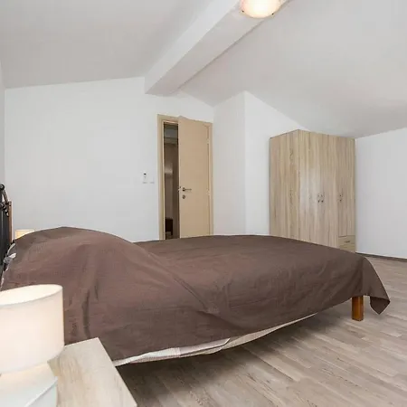 Holiday home Haus Ernest