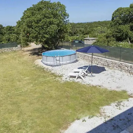 Holiday home Haus Ernest *